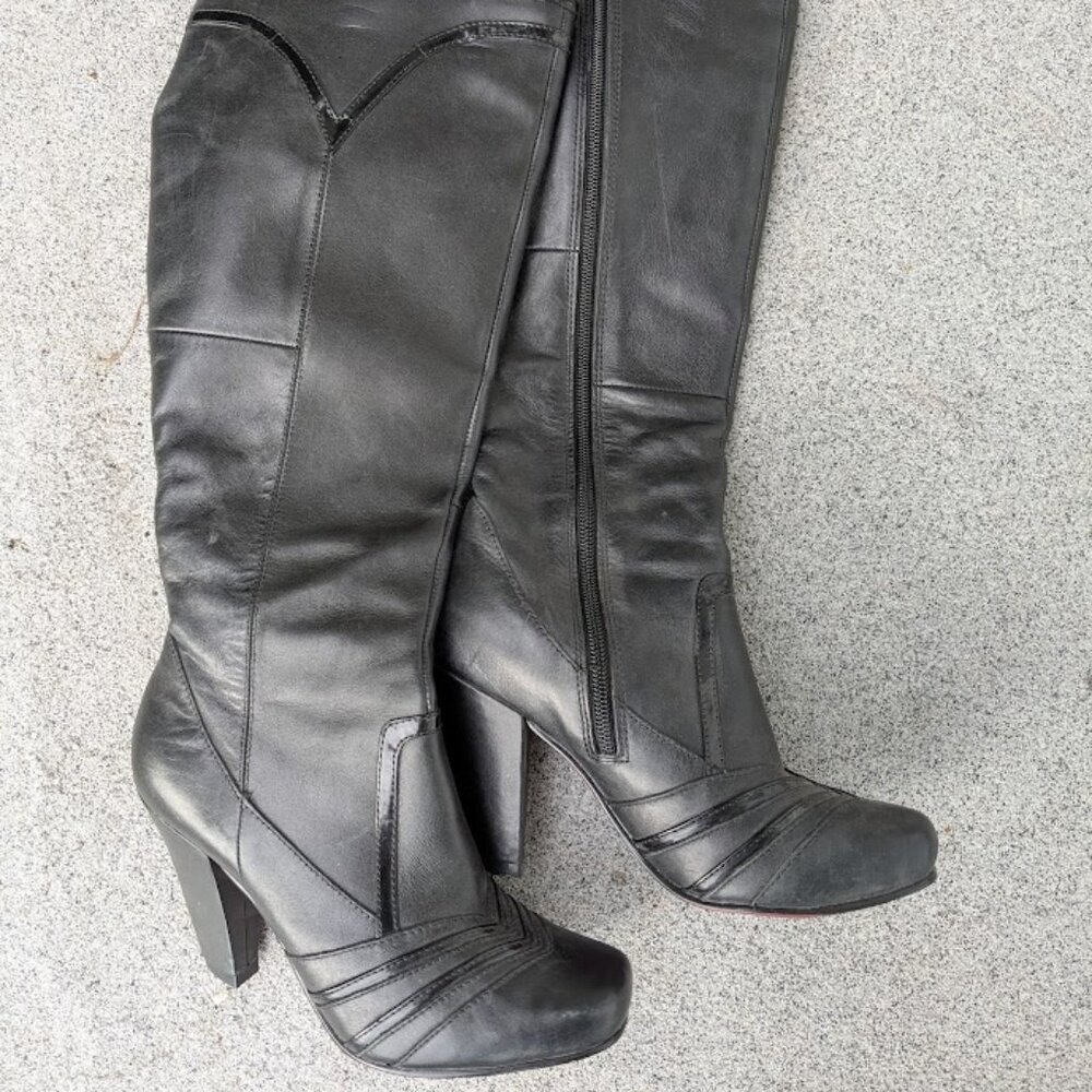 Hush Puppies Tall Leather Boots US7